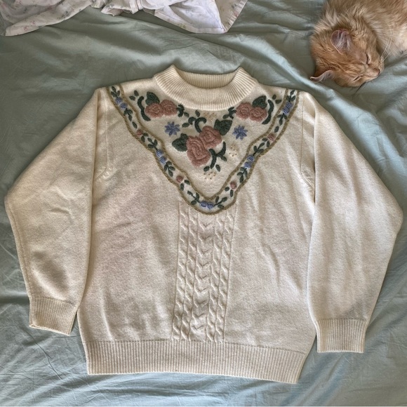 Floral cream sweater - Picture 5 of 11